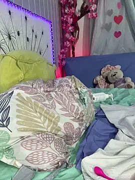 Snapshot of vicky__skinny_1 chatting on 02-27-25, 02:43 vicky  skinny 1 online show from 02-27-25, 02:43