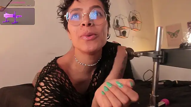 Snapshot of AnaChernova chatting on 11-10-25, 02:38 AnaChernova online show from 11-10-25, 02:38