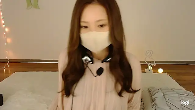 hinano JP online show from 10-02-25, 02:07