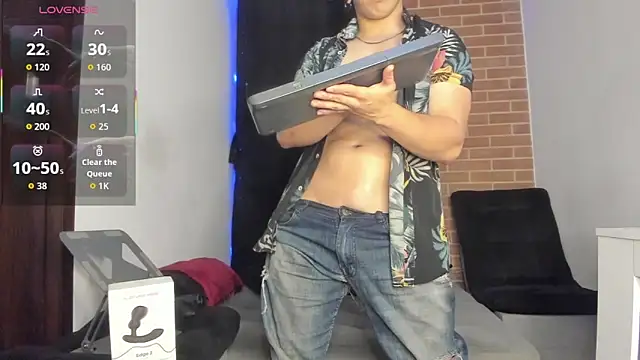 Snapshot of DavidX_X21_Strip chatting on 02-20-26, 08:16 DavidX X21 Strip online show from 02-20-26, 08:16