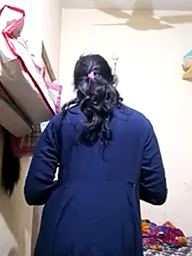 Snapshot of TeluguammayiMahi chatting on 02-16-25, 01:03 TeluguammayiMahi online show from 02-16-25, 01:03