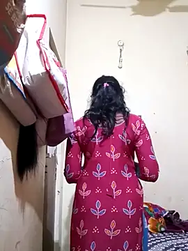 Snapshot of TeluguammayiMahi chatting on 02-24-25, 01:13 TeluguammayiMahi online show from 02-24-25, 01:13