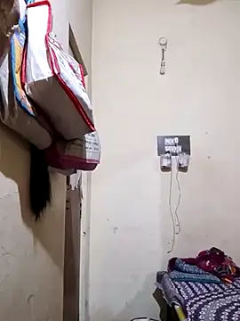 Snapshot of TeluguammayiMahi chatting on 02-25-25, 05:08 TeluguammayiMahi online show from 02-25-25, 05:08