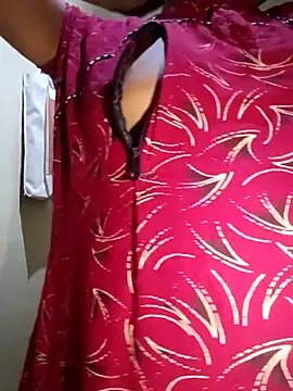 Snapshot of TeluguammayiMahi chatting on 10-11-25, 11:47 TeluguammayiMahi online show from 10-11-25, 11:47