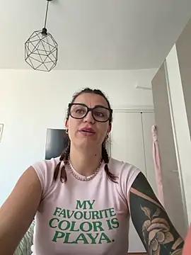 Zilli diana real online show from 05-22-26, 02:01