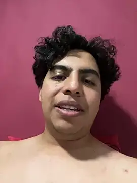 Snapshot of FantasiosoAntony chatting on 02-02-25, 09:40 FantasiosoAntony online show from 02-02-25, 09:40