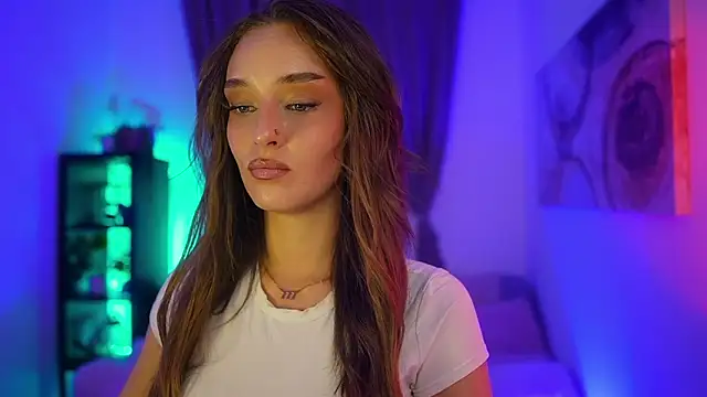 Clara Nia online show from 11-01-25, 07:49