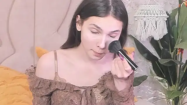 Snapshot of GIGI_DAV chatting on 03-15-25, 10:35 GIGI DAV online show from 03-15-25, 10:35