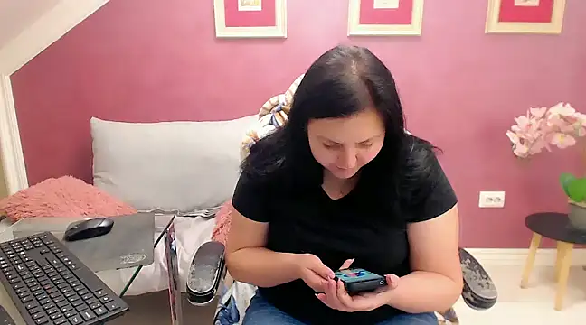 Snapshot of Wetandnaughtyxx chatting on 02-20-25, 07:23 Wetandnaughtyxx online show from 02-20-25, 07:23
