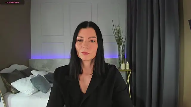 Snapshot of MonicaCheerful chatting on 01-28-25, 06:49 MonicaCheerful online show from 01-28-25, 06:49