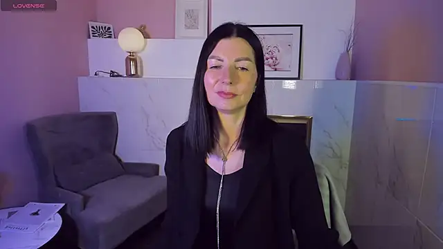Snapshot of MonicaCheerful chatting on 02-07-25, 11:34 MonicaCheerful online show from 02-07-25, 11:34