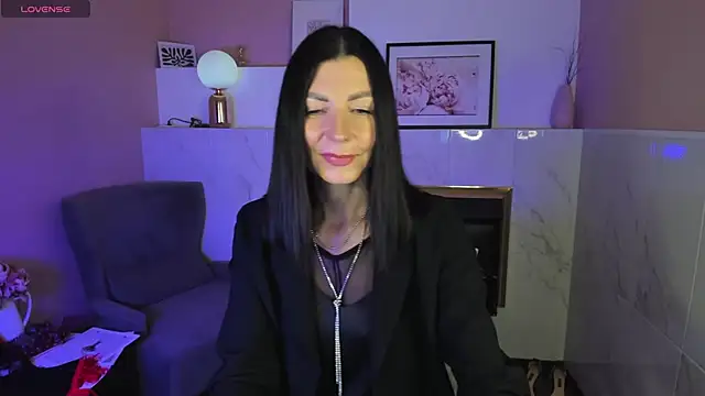 Snapshot of MonicaCheerful chatting on 02-08-25, 08:42 MonicaCheerful online show from 02-08-25, 08:42