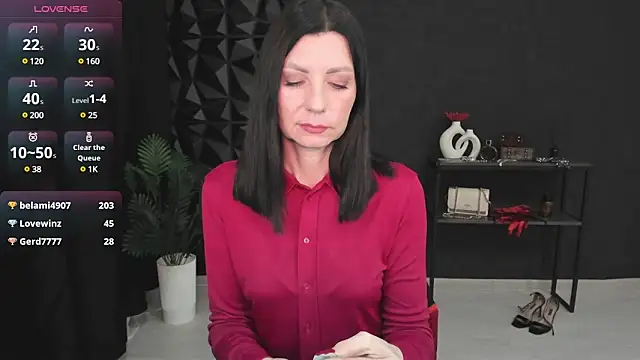 Snapshot of MonicaCheerful chatting on 03-01-25, 02:44 MonicaCheerful online show from 03-01-25, 02:44