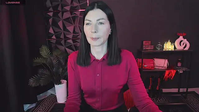 Snapshot of MonicaCheerful chatting on 03-08-25, 11:37 MonicaCheerful online show from 03-08-25, 11:37