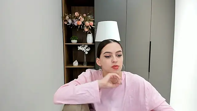 WhitneyCruise online show from 02-03-25, 05:40