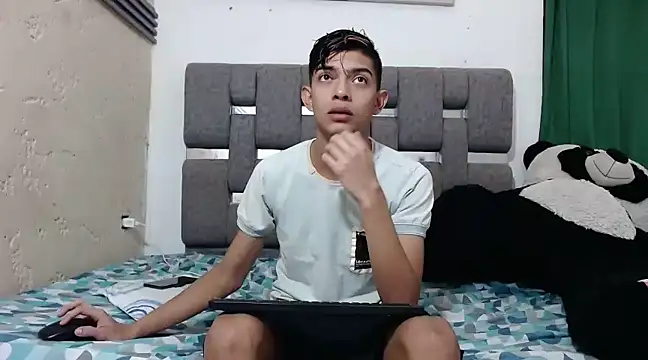 Snapshot of KING_STYLE2 chatting on 02-17-25, 11:09 KING STYLE2 online show from 02-17-25, 11:09