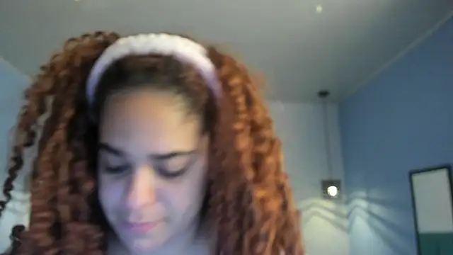 Snapshot of ninna_curly chatting on 05-01-26, 03:33 ninna curly online show from 05-01-26, 03:33