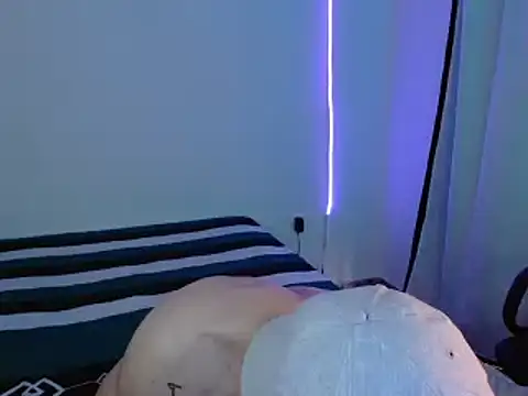 Snapshot of H3ll_B0I chatting on 01-30-25, 08:21 H3ll B0I online show from 01-30-25, 08:21