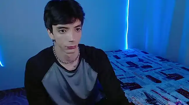 Snapshot of H3ll_B0I chatting on 02-07-25, 08:11 H3ll B0I online show from 02-07-25, 08:11