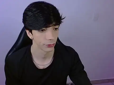 Snapshot of H3ll_B0I chatting on 01-07-26, 06:05 H3ll B0I online show from 01-07-26, 06:05