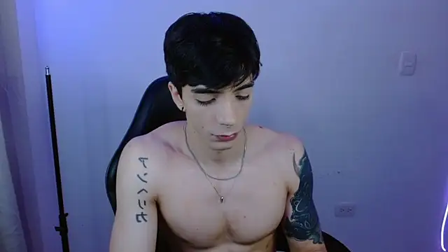 Snapshot of H3ll_B0I chatting on 02-22-26, 03:18 H3ll B0I online show from 02-22-26, 03:18