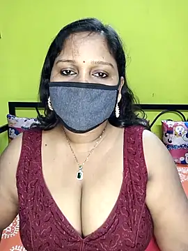 Snapshot of straightthing chatting on 03-12-25, 07:17 straightthing online show from 03-12-25, 07:17