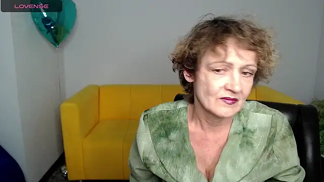Snapshot of SexyGrandma_ chatting on 02-18-25, 04:26 SexyGrandma  online show from 02-18-25, 04:26