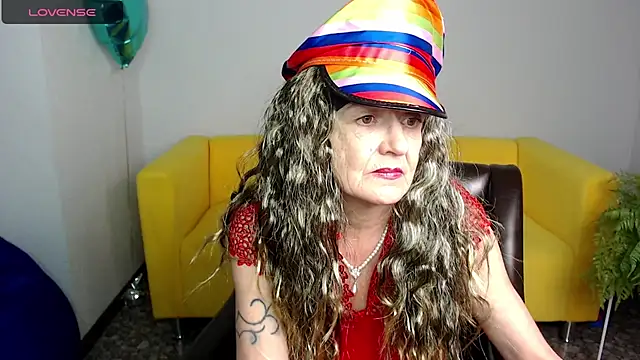 Snapshot of SexyGrandma_ chatting on 02-20-25, 10:26 SexyGrandma  online show from 02-20-25, 10:26