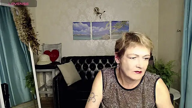 Snapshot of SexyGrandma_ chatting on 10-03-25, 05:10 SexyGrandma  online show from 10-03-25, 05:10