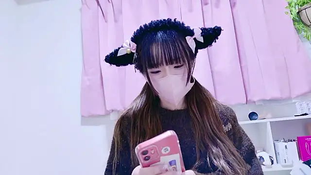 Snapshot of CIEL_514 chatting on 10-29-25, 08:16 CIEL 514 online show from 10-29-25, 08:16