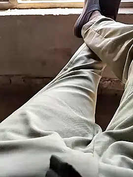 Snapshot of xmanrawan2 chatting on 02-07-25, 05:52 xmanrawan2 online show from 02-07-25, 05:52