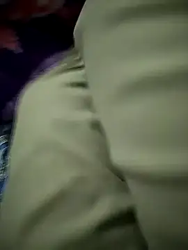 Snapshot of xmanrawan2 chatting on 02-12-25, 02:10 xmanrawan2 online show from 02-12-25, 02:10