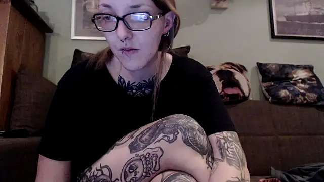 Snapshot of Astrid-Gilbert chatting on 01-29-25, 09:28 Astrid-Gilbert online show from 01-29-25, 09:28