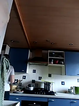 Snapshot of Astrid-Gilbert chatting on 02-18-25, 07:43 Astrid-Gilbert online show from 02-18-25, 07:43