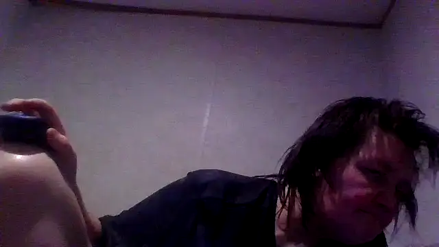 Snapshot of BBWLADY71 chatting on 02-06-25, 01:38 BBWLADY71 online show from 02-06-25, 01:38