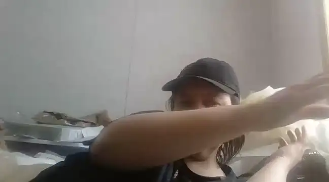 Snapshot of BBWLADY71 chatting on 02-10-25, 03:42 BBWLADY71 online show from 02-10-25, 03:42