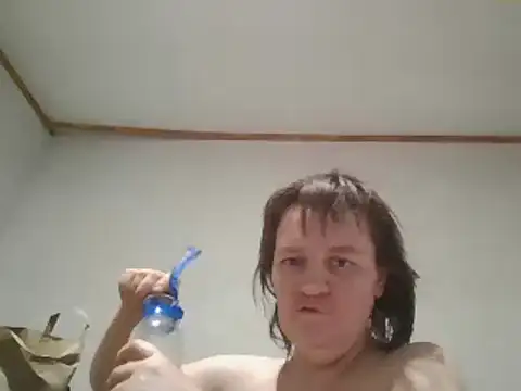 Snapshot of BBWLADY71 chatting on 02-23-25, 01:35 BBWLADY71 online show from 02-23-25, 01:35