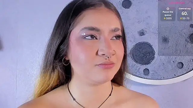 Shanntal  online show from 11-26-25, 07:15