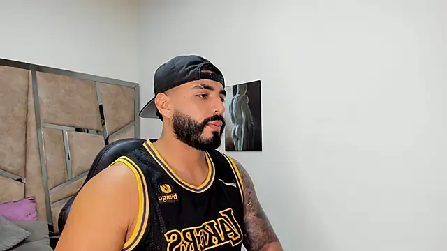 LeandroRusso online show from 02-28-25, 09:44