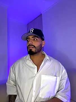 LeandroRusso online show from 09-17-25, 04:14