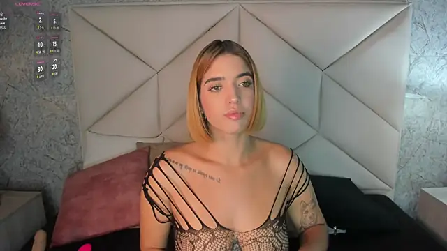 Hanna Vasquez online show from 07-28-26, 08:01
