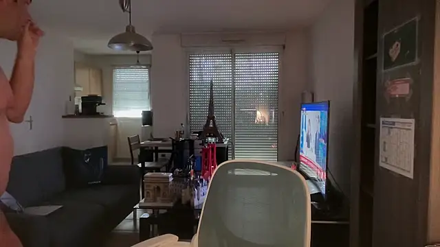 Funnyjul31 online show from 04-01-26, 10:49