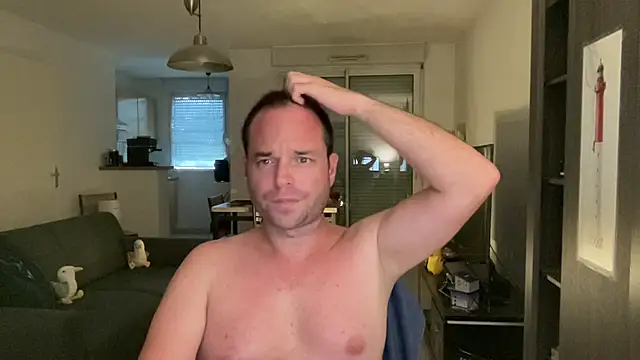 Snapshot of Funnyjul31 chatting on 07-15-26, 04:34 Funnyjul31 online show from 07-15-26, 04:34