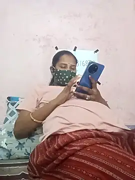 Snapshot of runi31 chatting on 03-06-25, 05:33 runi31 online show from 03-06-25, 05:33