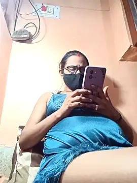 Snapshot of runi31 chatting on 09-11-25, 08:58 runi31 online show from 09-11-25, 08:58