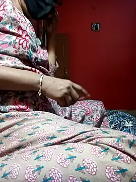 Snapshot of runi31 chatting on 10-08-25, 07:50 runi31 online show from 10-08-25, 07:50