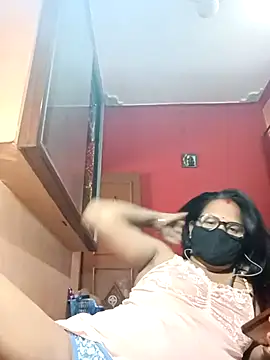 Snapshot of runi31 chatting on 10-16-25, 07:53 runi31 online show from 10-16-25, 07:53