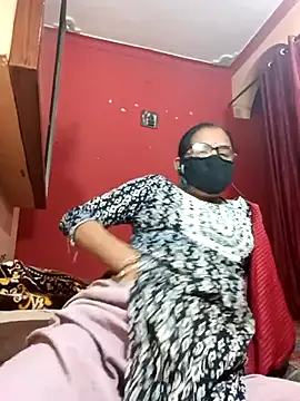 Snapshot of runi31 chatting on 11-25-25, 05:46 runi31 online show from 11-25-25, 05:46