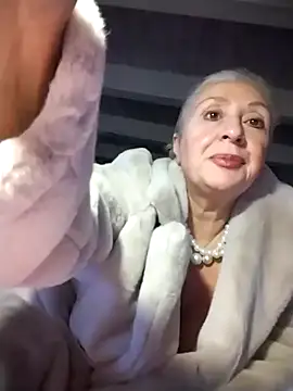 divinaerotica online show from 01-08-26, 03:58