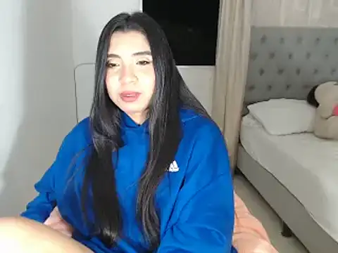 Snapshot of Antoneella_vz chatting on 02-03-25, 03:31 Antoneella vz online show from 02-03-25, 03:31